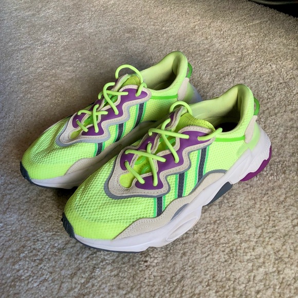 Adidas Ozweego Neon Purple Sneaker